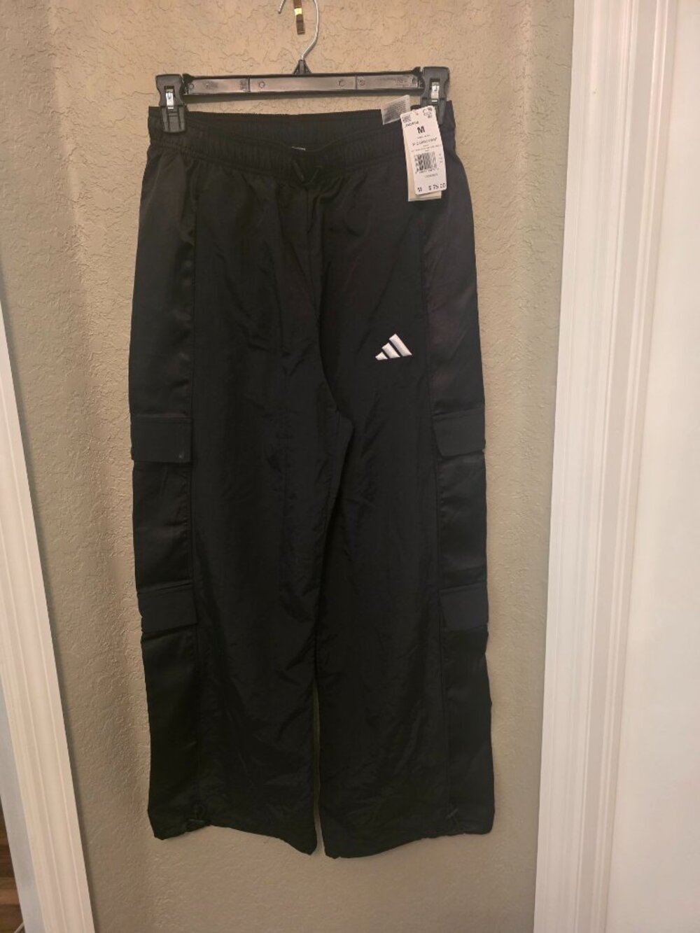 Adidas Ladies Woven Wide Leg Baggy Cargo Pants size M NEW